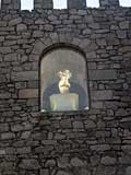 Virgen en la capilla
